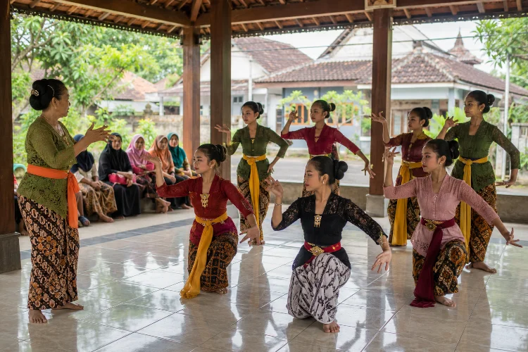 Sanggar Tari di Desa Kandri dan Peran Generasi Muda